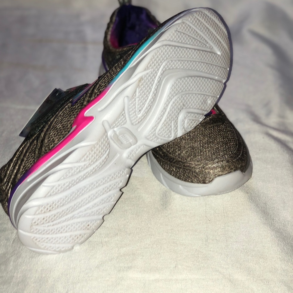 Skechers Sneakers Girls size 5 - Picture 2 of 3
